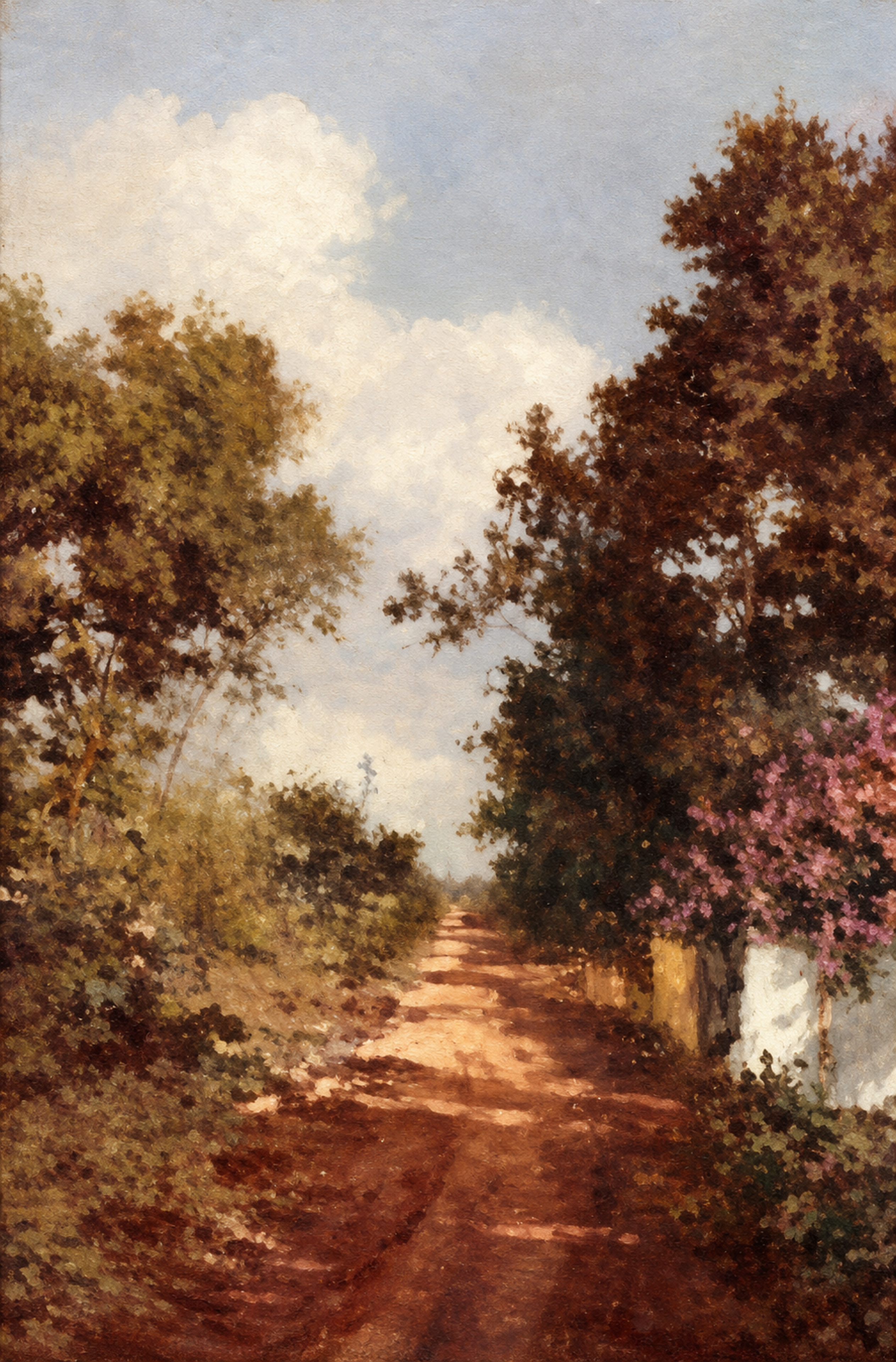 Paisagem da Redenção da Serra — Caminho sombreado por árvores, com um muro florido à direita.